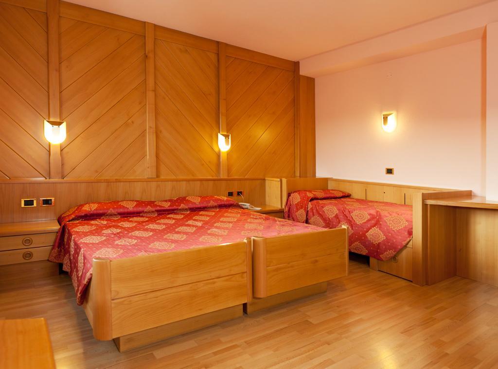 Hotel Rosalpina Фольгарія Екстер'єр фото