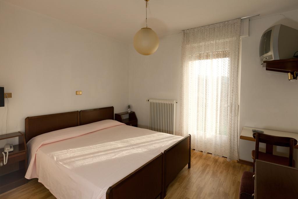 Hotel Rosalpina Фольгарія Екстер'єр фото